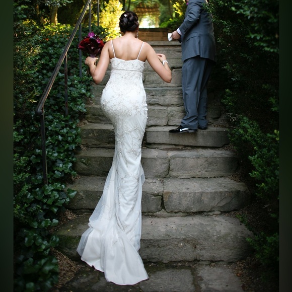 Stunning Lazaro Ivory Trumpet Style Wedding Gown with Crystal Beading - Picture 2 of 8